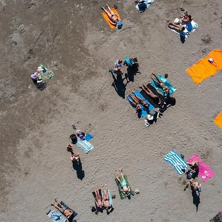 דירה Sunny Near The Centar, Free Parking