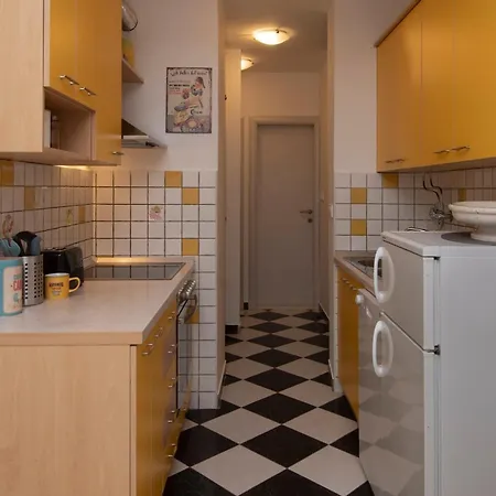 Apartment Sunny Near The Centar, Free Parking