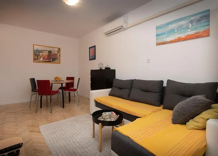 Sunny Near The Centar, Free Parking *