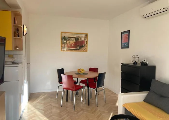 דירה Sunny Near The Centar, Free Parking *